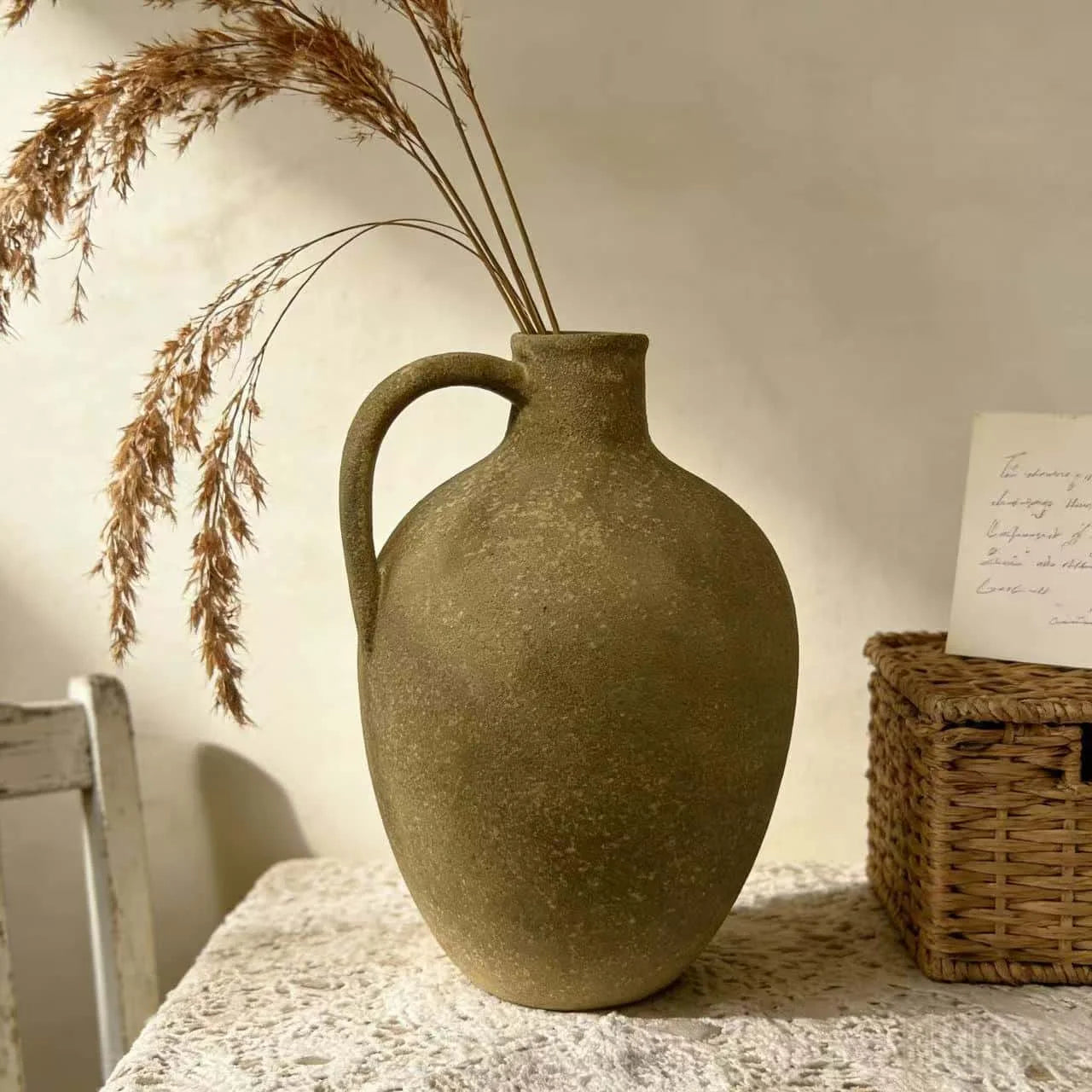 Vase Amphore Céramique Antique – Terre brute, âme méditerranéenne