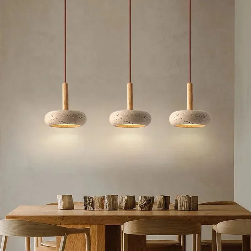 Suspension Galet Travertin & Bois – Minimalisme naturel, lumière douce