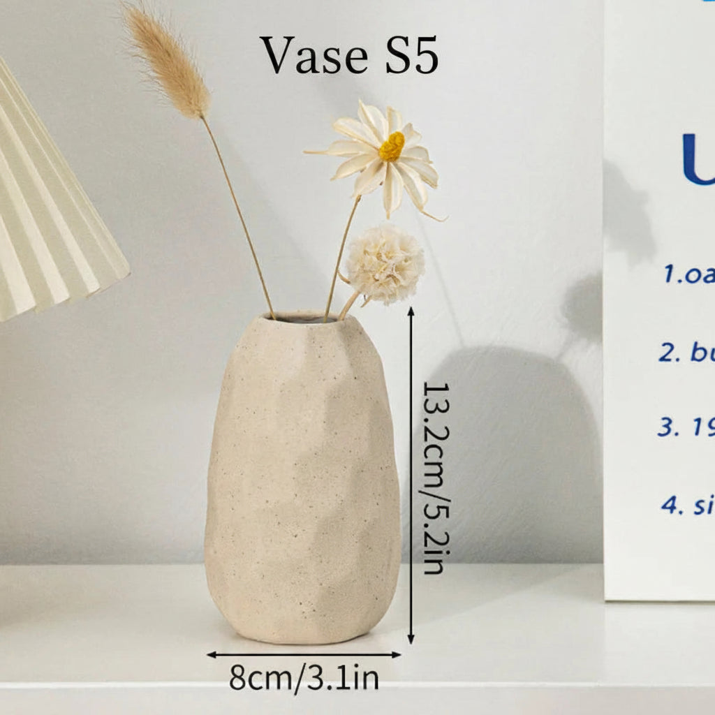 Vase Céramique Rétro – Formes rondes, âme douce