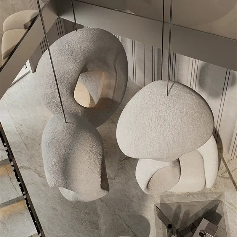 Suspension Sculpturale Résine – L'art brut suspendu dans votre espace